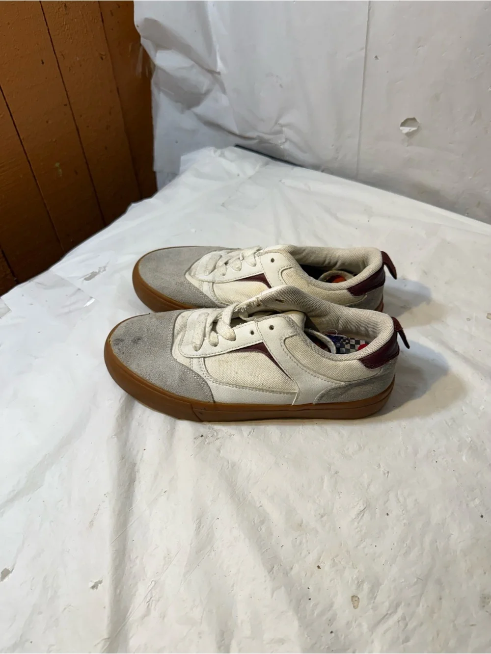 Airwalk boys Huntington sneakers size 5
